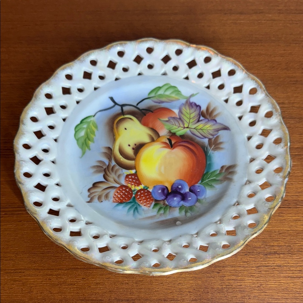 vintage decorative plate, mid-20th , hand painted Japan
